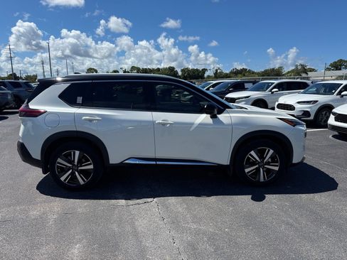 Used 2023 Nissan Rogue SL FWD image 8