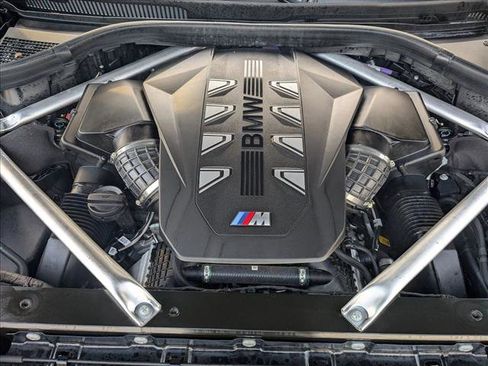 Used 2025 BMW X7 M60i image 25