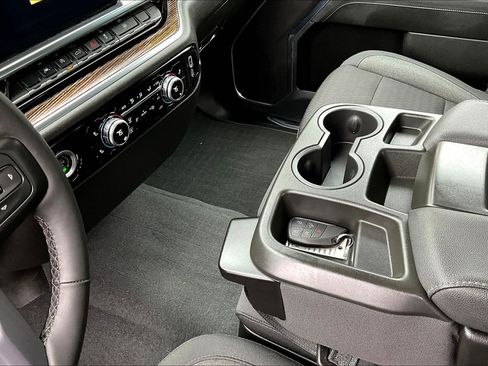 Used 2023 GMC Sierra 1500 Elevation w/ LPO, Elevation Black Package image 11