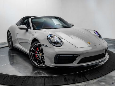 Used 2022 Porsche 911 Targa 4S AWD/4WD image 30