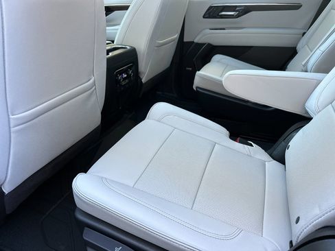 New 2026 Chevrolet Tahoe Premier image 13