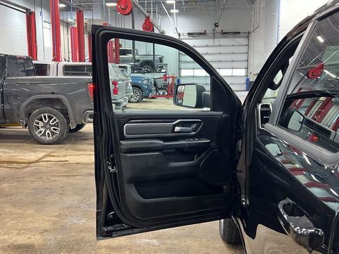 Used 2022 RAM 1500 Big Horn image 9