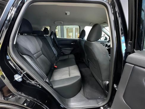 Used 2024 Nissan Rogue SV FWD image 27