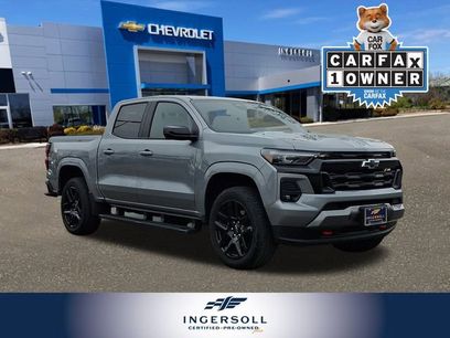 Used 2025 Chevrolet Colorado Z71 w/ Z71 Convenience Package 2