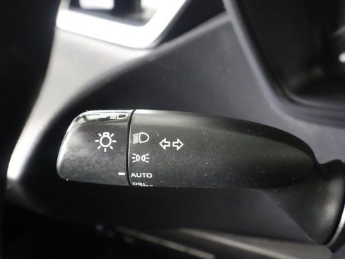 Used 2023 Toyota Corolla LE image 32