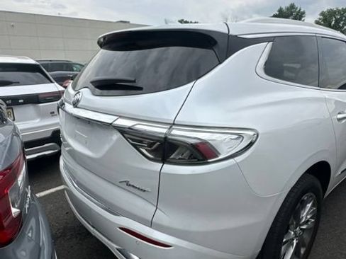 Used 2023 Buick Enclave Avenir w/ Avenir Technology Package AWD/4WD image 5