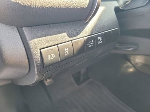 Used 2024 Toyota Camry SE image 17