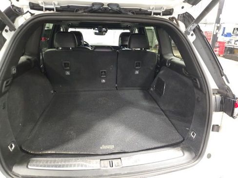 Used 2022 Jeep Grand Cherokee Summit image 11