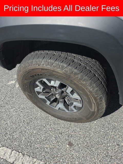 Used 2019 Toyota Tacoma TRD Off-Road AWD/4WD image 7
