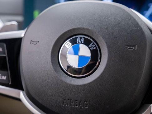 Certified 2025 BMW 440i xDrive Convertible w/ Premium Package image 29