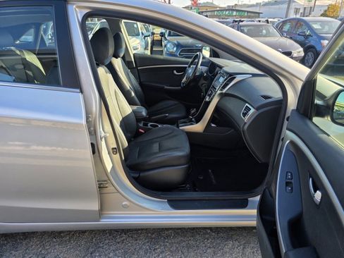 Used 2013 Hyundai Elantra GT w/ Style Pkg image 15