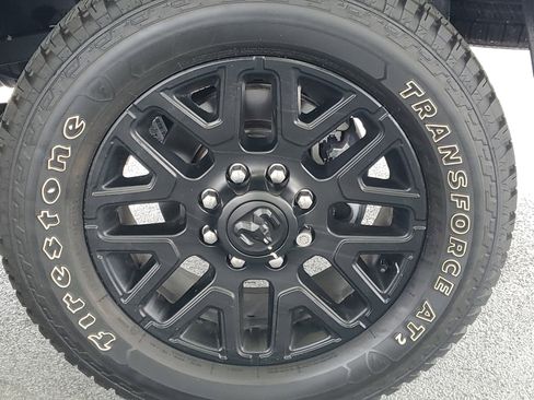 New 2025 RAM 2500 Limited AWD/4WD image 7