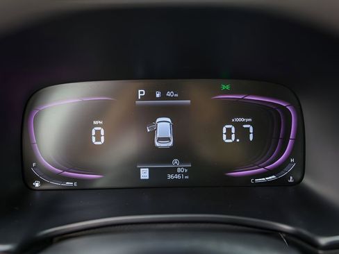 Used 2023 Kia Soul LX w/ LX Technology Package FWD image 14