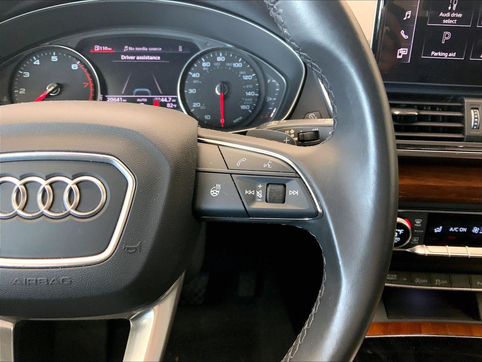 Certified 2023 Audi Q5 2.0T Premium w/ Convenience Package AWD/4WD image 21