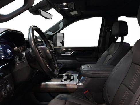 Used 2024 Chevrolet Silverado 3500 High Country w/ High Country Premium Package AWD/4WD image 19