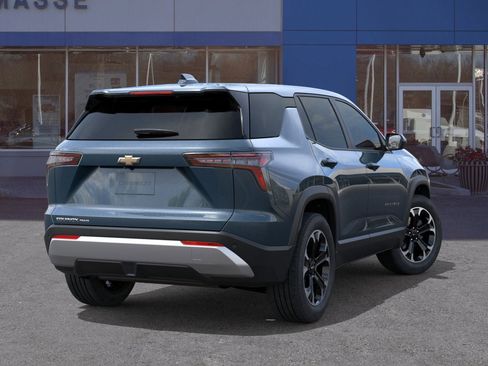 New 2026 Chevrolet Equinox LT image 4
