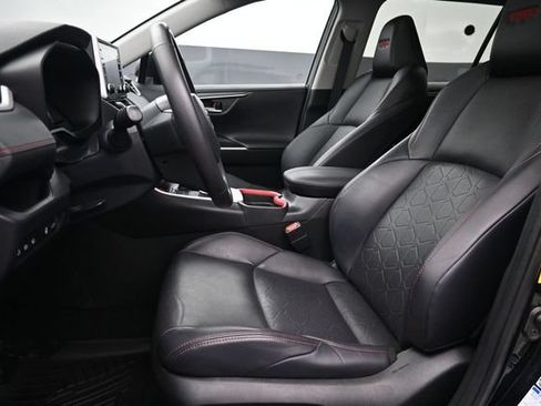 Used 2020 Toyota RAV4 TRD Off-Road w/ TRD Off-Road Weather Package AWD/4WD image 10