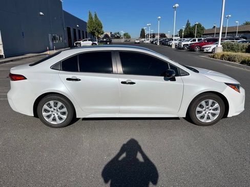 Used 2024 Toyota Corolla LE FWD image 3