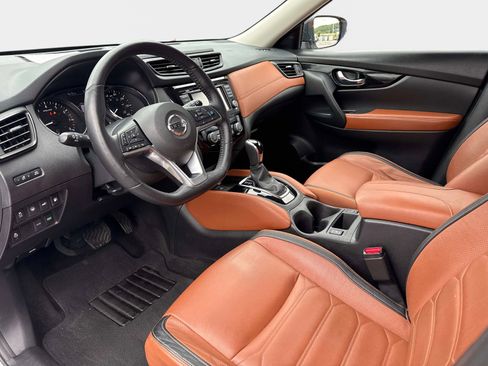 Used 2018 Nissan Rogue SL w/ Premium Package FWD image 33