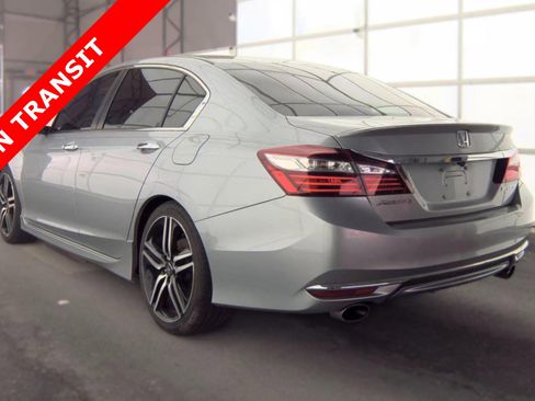 Used 2016 Honda Accord Sport image 5
