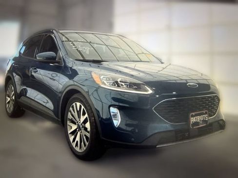 Used 2020 Ford Escape Titanium w/ Titanium Premium Package 2.0 FWD image 7