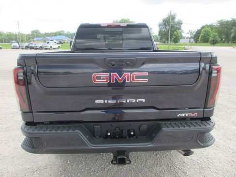 New 2026 GMC Sierra 2500 AT4 w/ AT4 Premium Plus Package AWD/4WD image 6