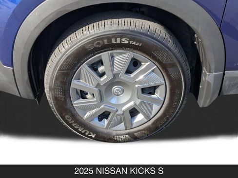 Used 2025 Nissan Kicks S FWD image 11