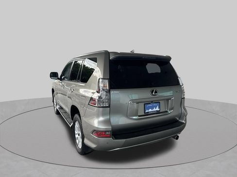 Used 2023 Lexus GX 460 Premium w/ Premium Package AWD/4WD image 6