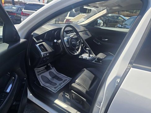 Used 2020 Jaguar E-PACE AWD/4WD image 28