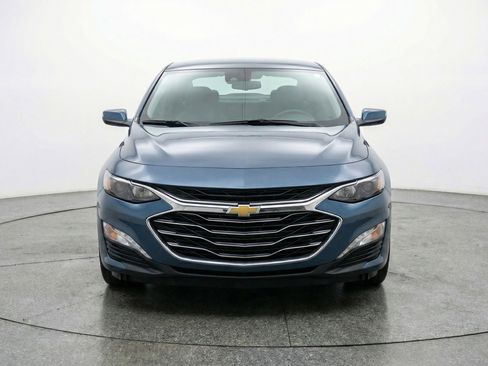 Used 2024 Chevrolet Malibu LT image 2