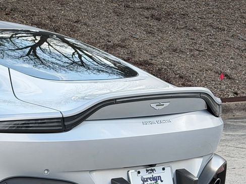 Used 2020 Aston Martin V8 Vantage Coupe image 8