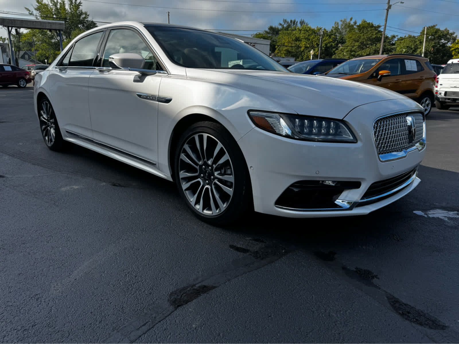 Used 2017 Lincoln Continental Reserve w/ Luxury Package FWD image 15