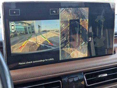 Used 2022 Lincoln Nautilus Reserve w/ Equipment Group 201A image 18