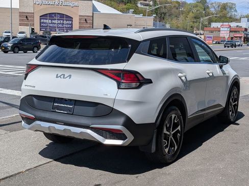 Certified 2024 Kia Sportage EX image 6