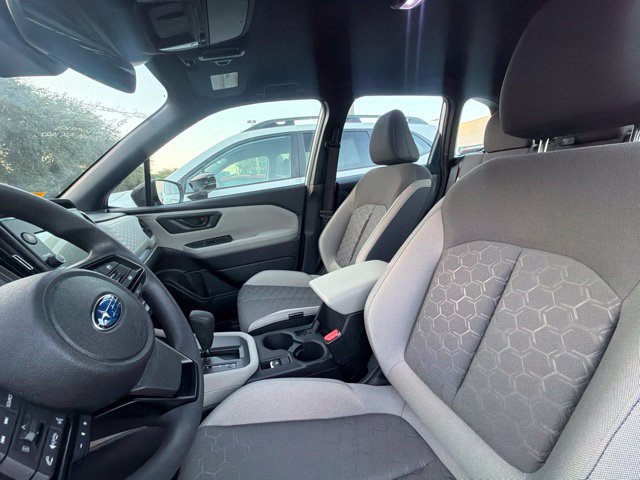 Used 2025 Subaru Forester AWD/4WD image 6