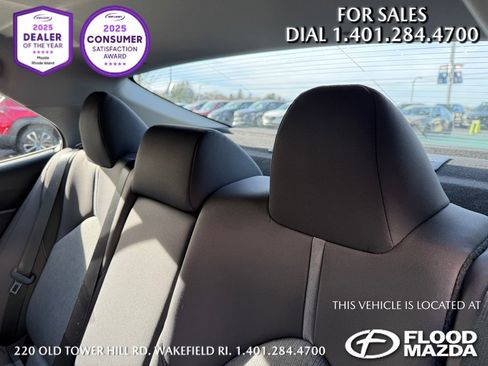 Used 2022 Toyota Camry LE image 20