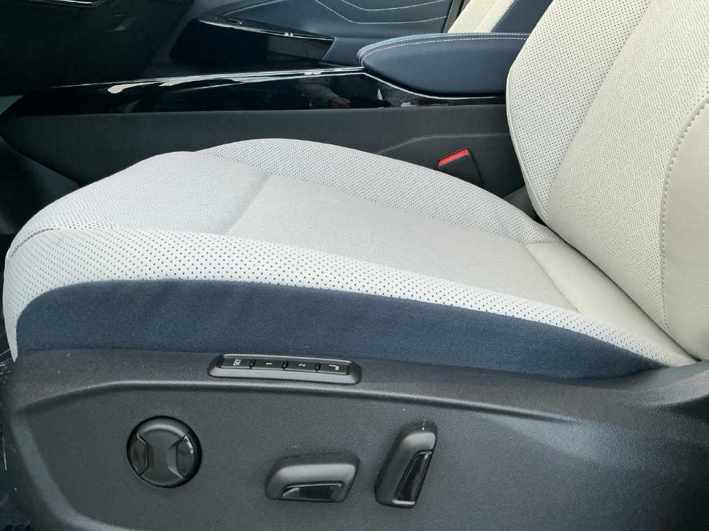 New 2026 Volkswagen ID.4 Pro S Plus AWD/4WD image 22