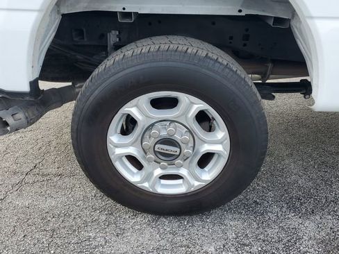 Certified 2025 Ford F250 XLT image 5