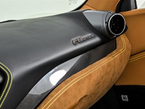 Used 2022 Ferrari F8 Tributo RWD image 35