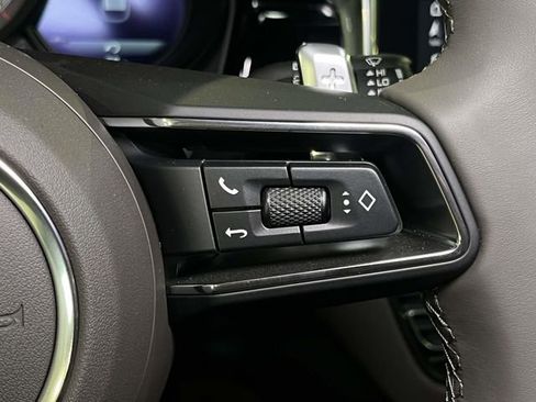 New 2026 Porsche Macan AWD/4WD image 40