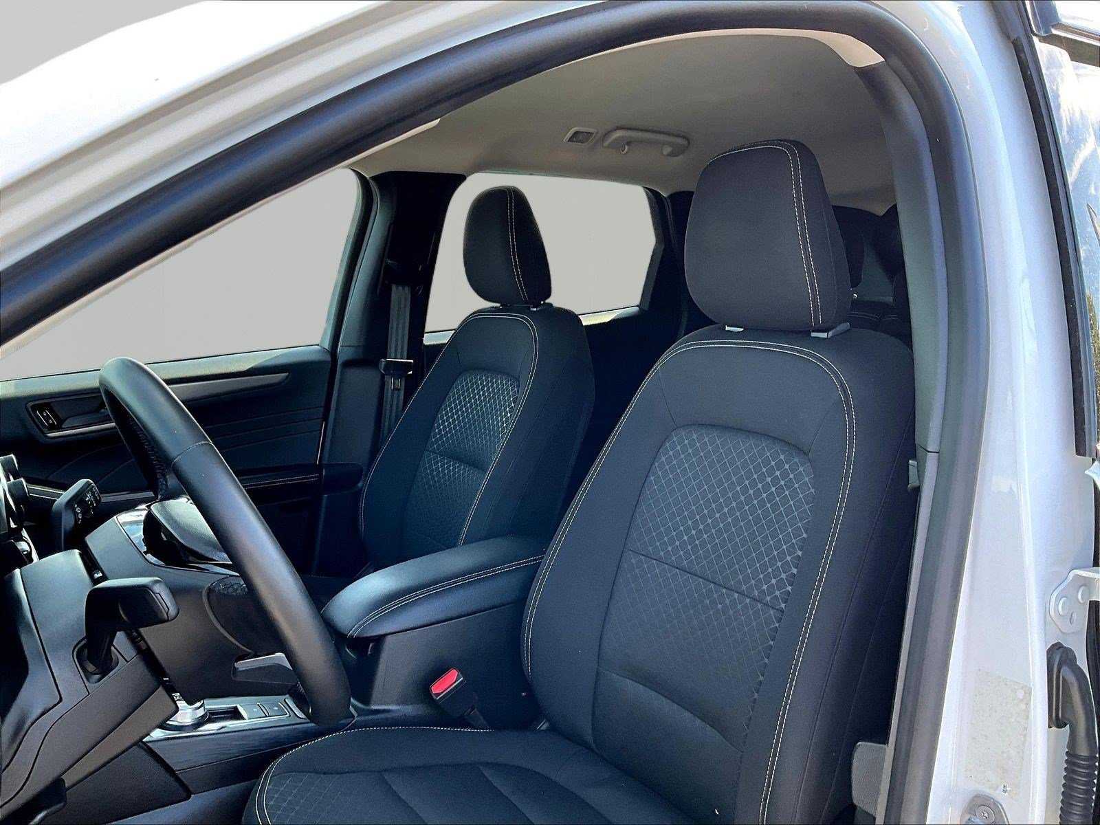 Used 2024 Ford Escape Active AWD/4WD image 20