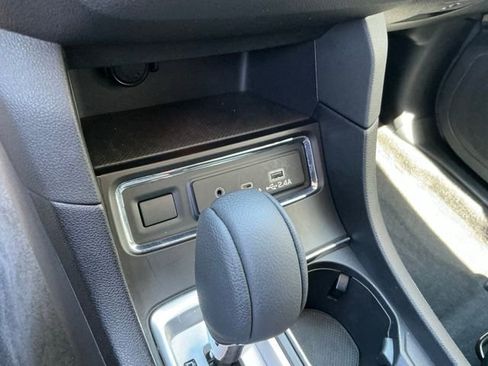 Used 2025 Subaru Ascent Premium AWD/4WD image 22