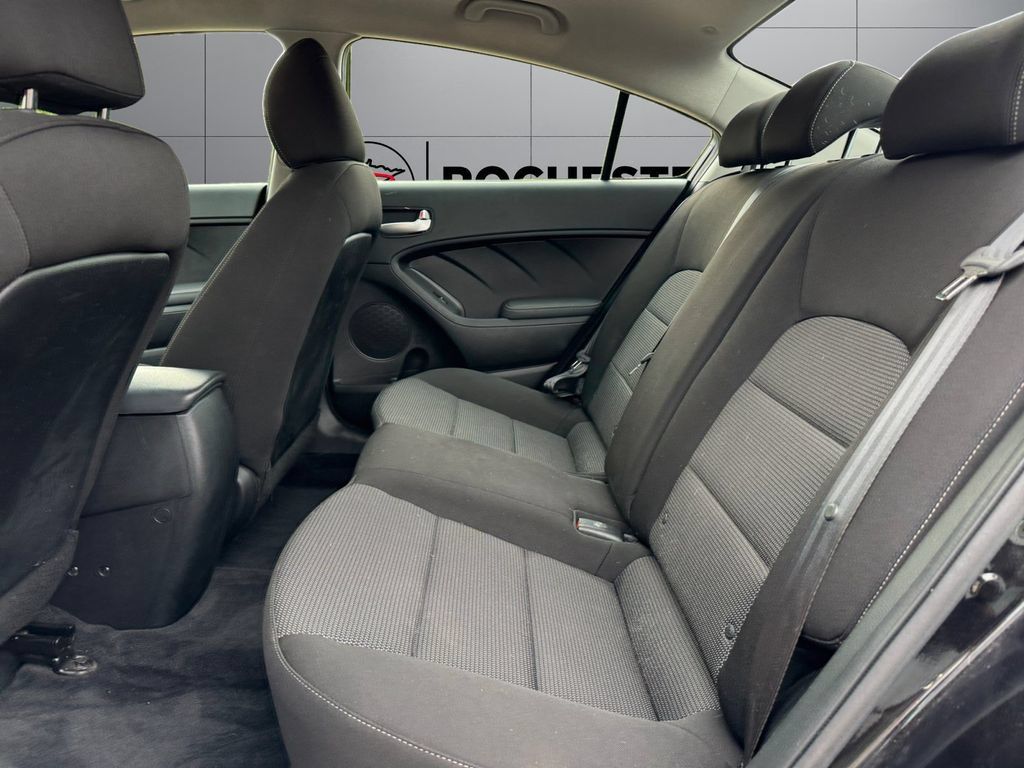 Used 2018 Kia Forte LX FWD image 16