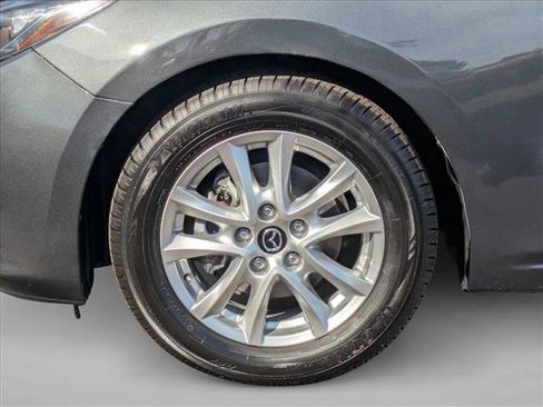 Used 2016 MAZDA MAZDA3 i Grand Touring image 23