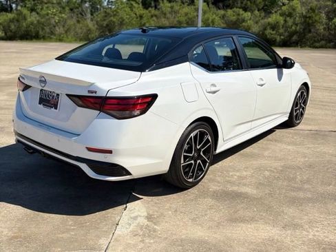Used 2024 Nissan Sentra SR FWD image 6