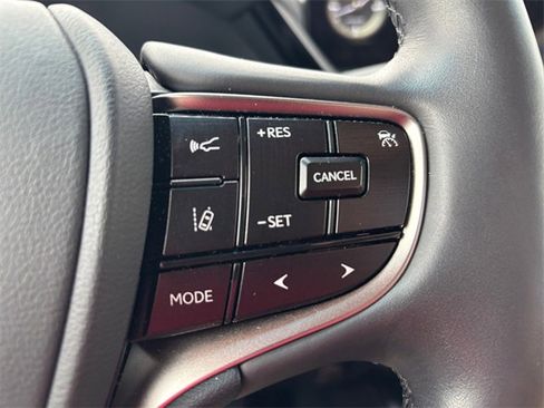 Used 2025 Lexus ES 300h w/ Premium Package image 20