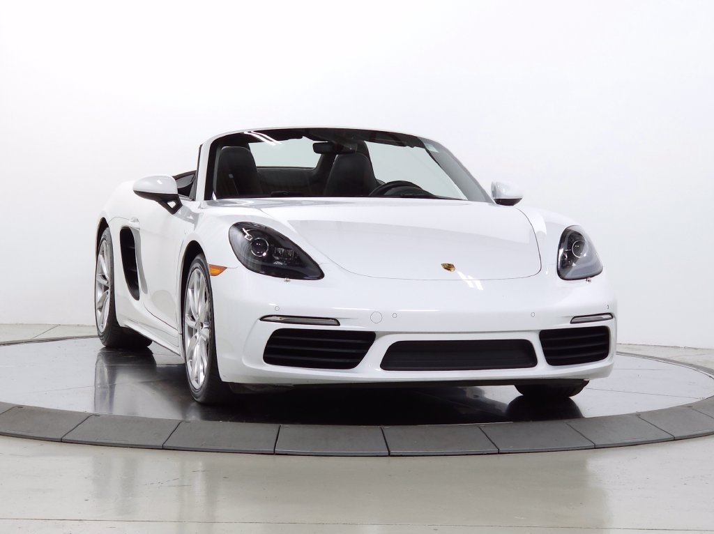 Used 2019 Porsche 718 Boxster RWD image 1