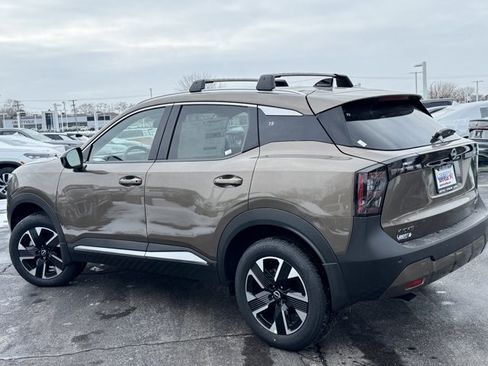 New 2026 Nissan Kicks SV w/ Cold Weather Package AWD/4WD image 15