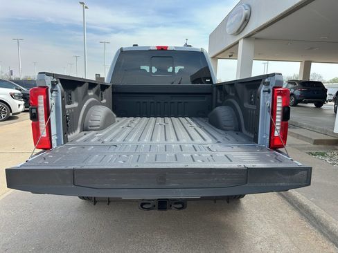 Used 2026 Ford F350 Lariat w/ Lariat Ultimate Package AWD/4WD image 9
