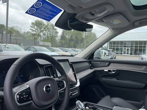 New 2026 Volvo XC90 T8 Ultra w/ Protection Package AWD/4WD image 12